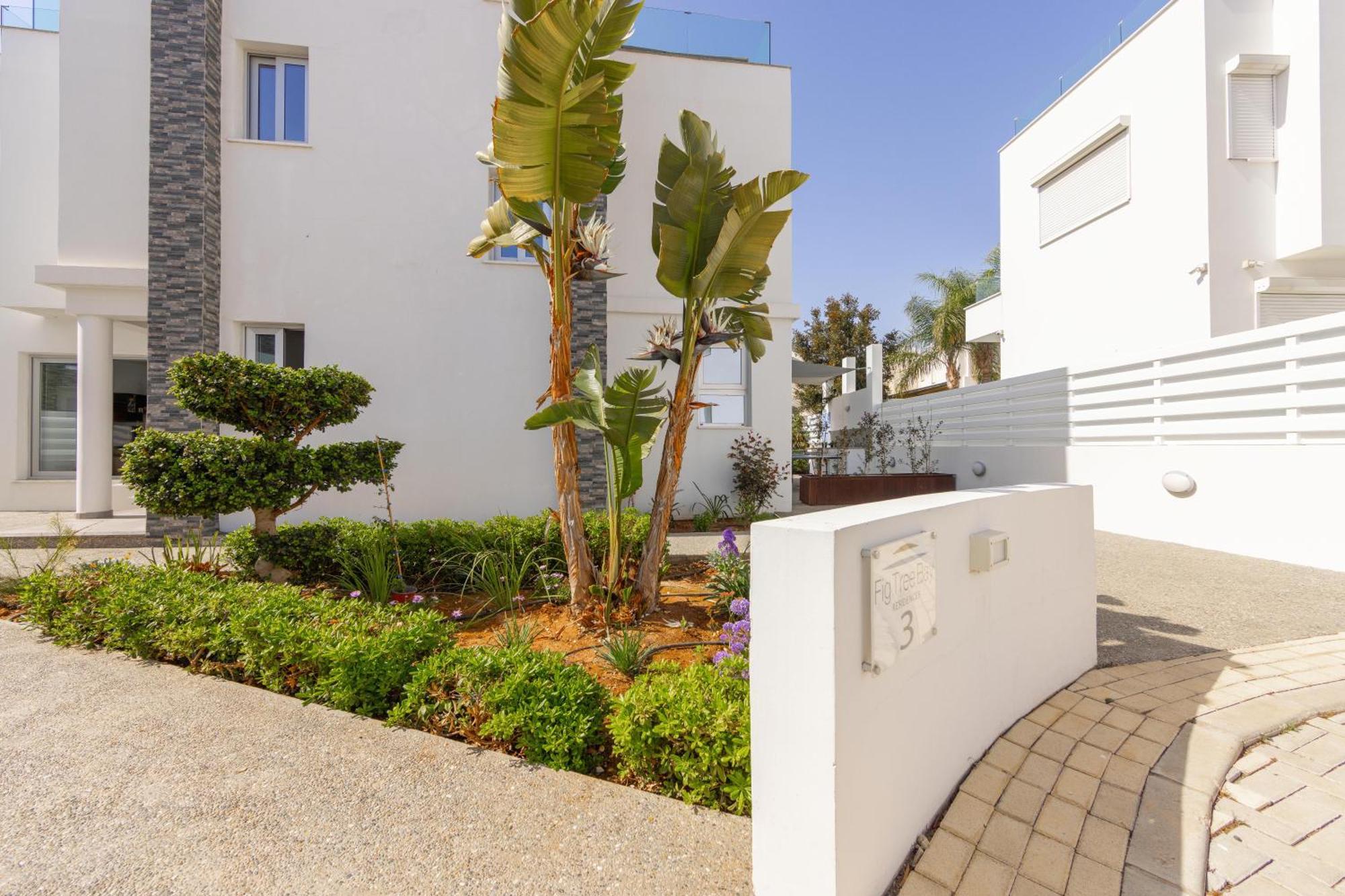 Fig Tree Bay Residences 3 Протарас Екстериор снимка