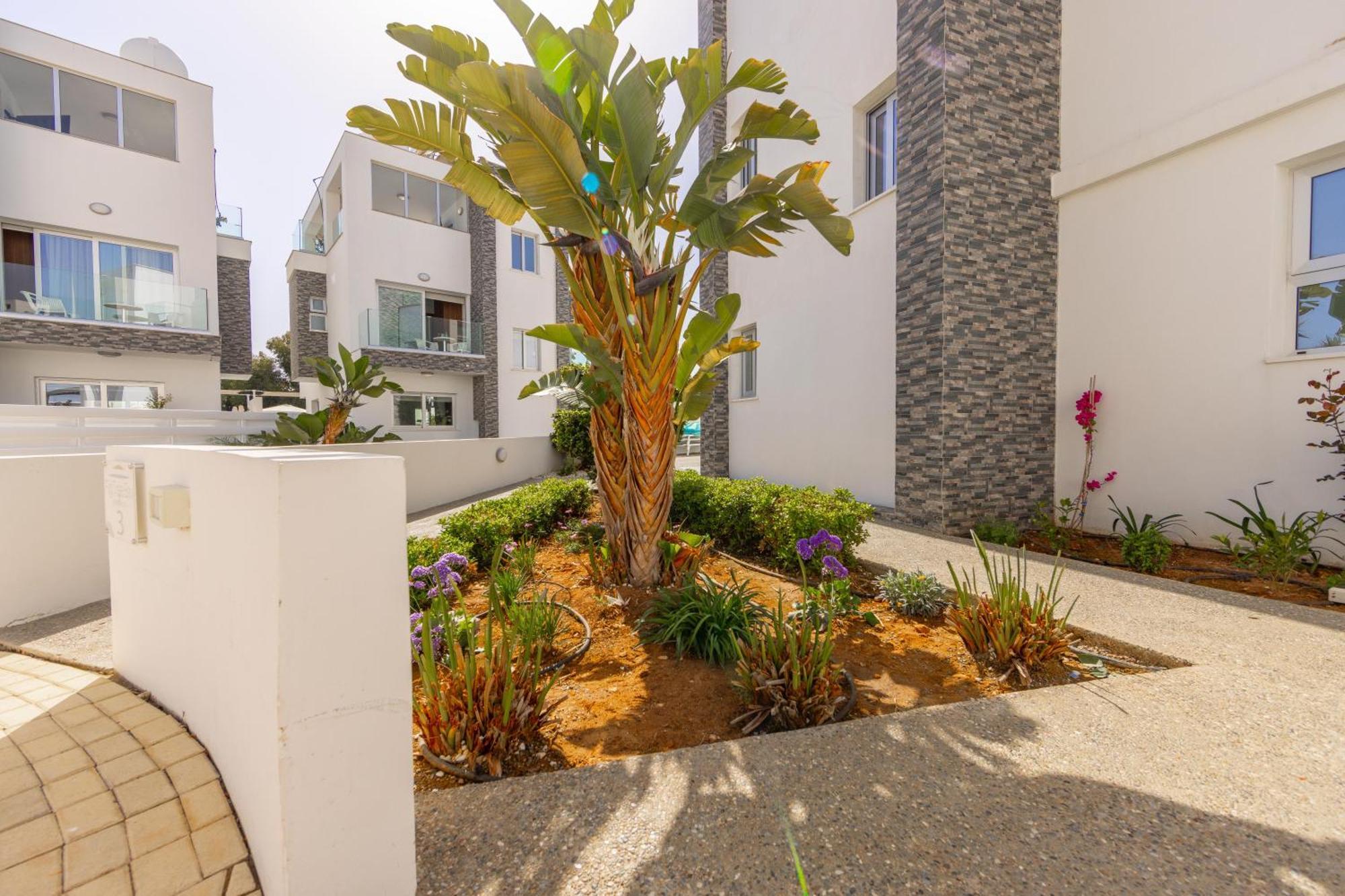 Fig Tree Bay Residences 3 Протарас Екстериор снимка
